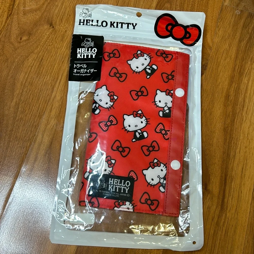 Brand New in Packaging Hello Kitty by Sanrio Travel Organizer